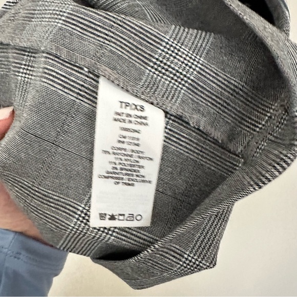 DYNAMITE Gray Plaid Mini Skirt - Picture 6 of 6